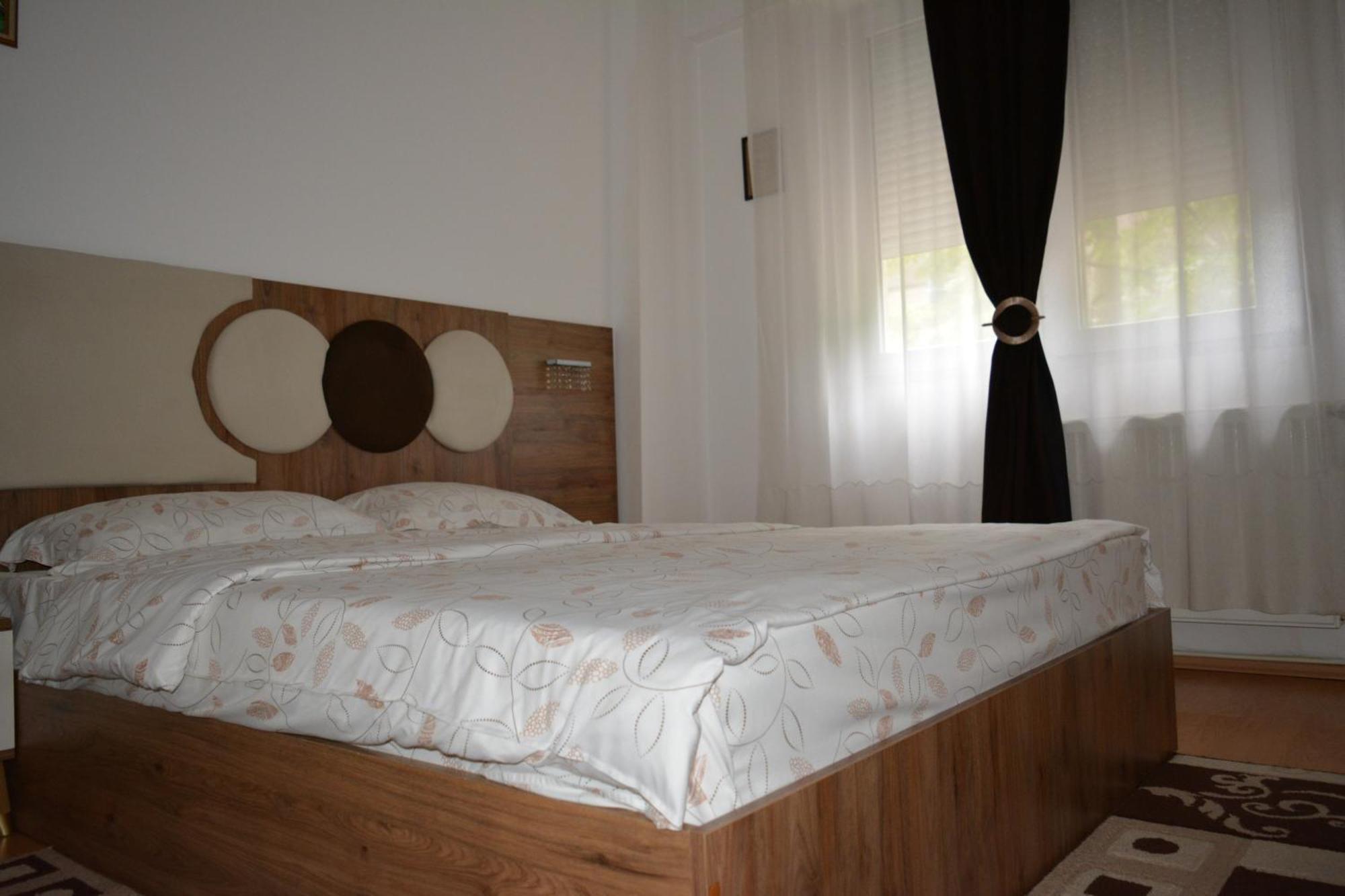 M@D Apartment تيميشورا المظهر الخارجي الصورة