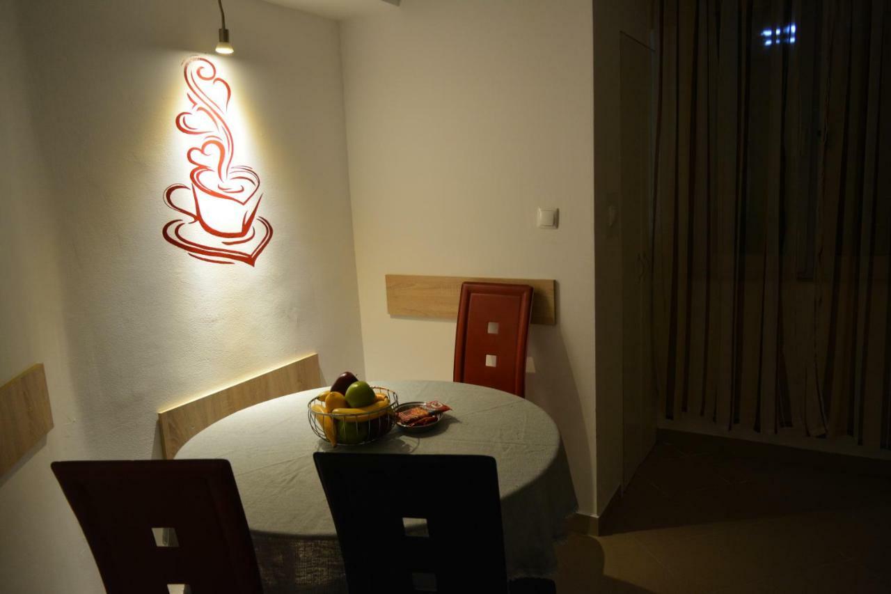 M@D Apartment تيميشورا المظهر الخارجي الصورة