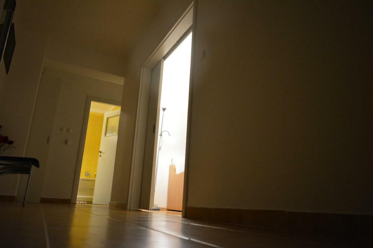M@D Apartment تيميشورا المظهر الخارجي الصورة